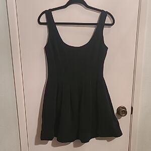 Black Sleeveless Scoop Neck Mini Dress